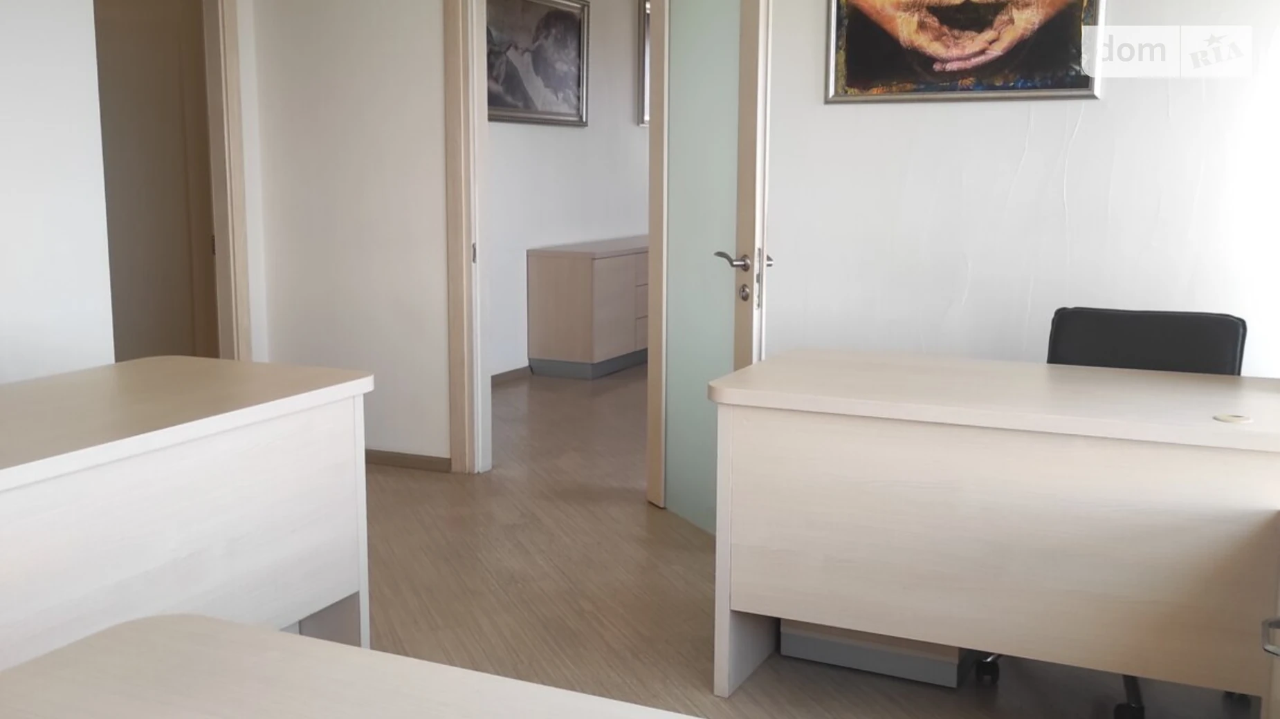 Сдается в аренду офис 302.8 кв. м в бизнес-центре, цена: 1500 $ - фото 3