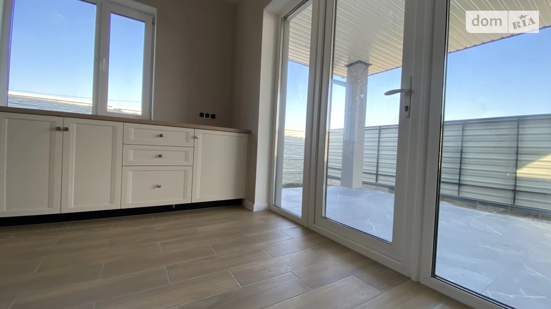 Продается одноэтажный дом 110 кв. м с балконом, цена: 155000 $ - фото 3