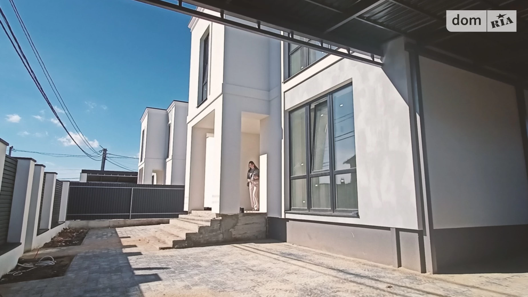 Продается дом на 2 этажа 170 кв. м с камином, цена: 171990 $ - фото 2
