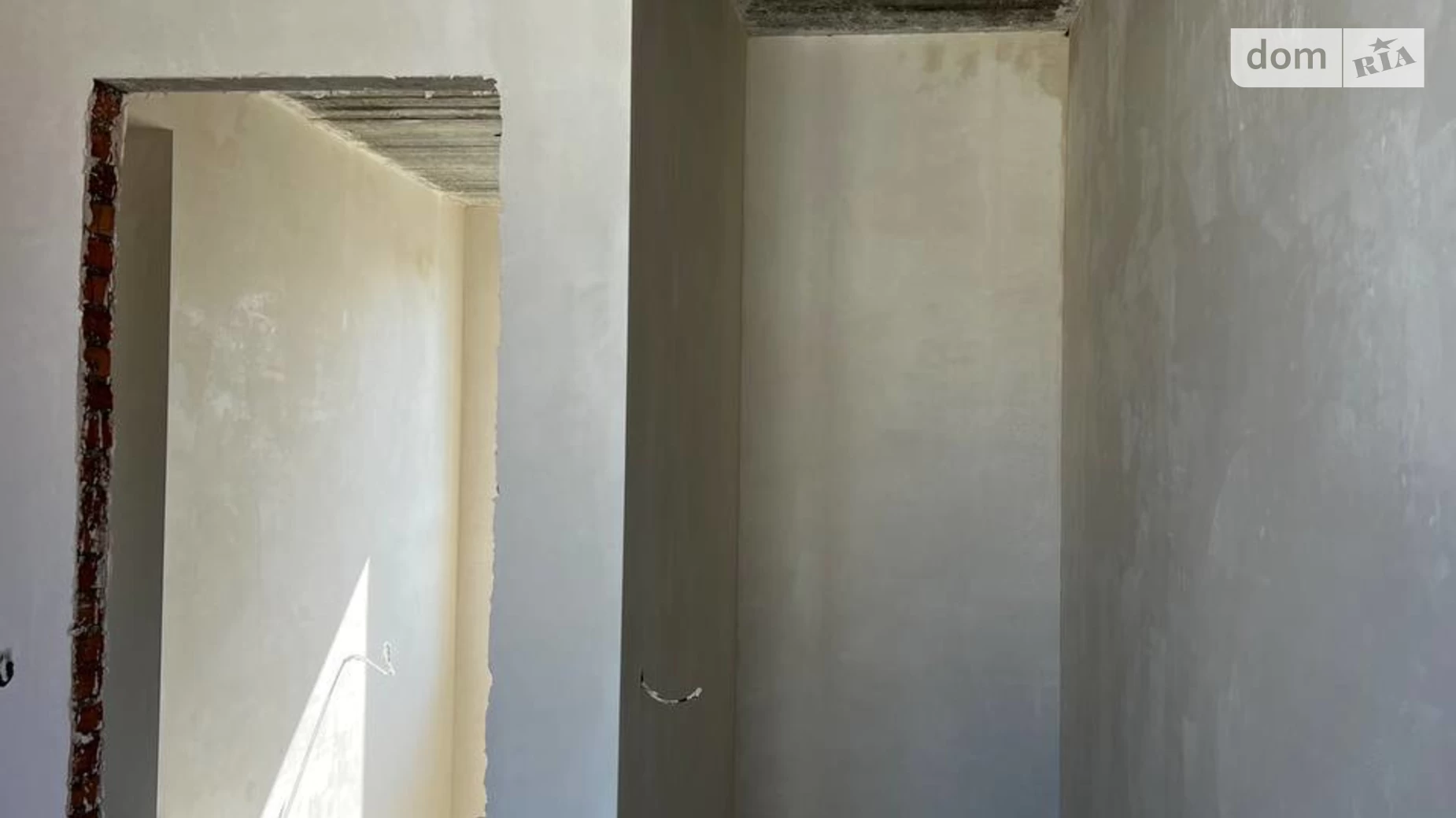 Продается дом на 2 этажа 170 кв. м с подвалом, цена: 165000 $ - фото 2