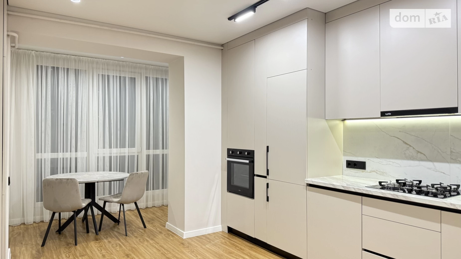 Продается 1-комнатная квартира 48 кв. м в Ровно, ул. Студенческая, 24А - фото 2