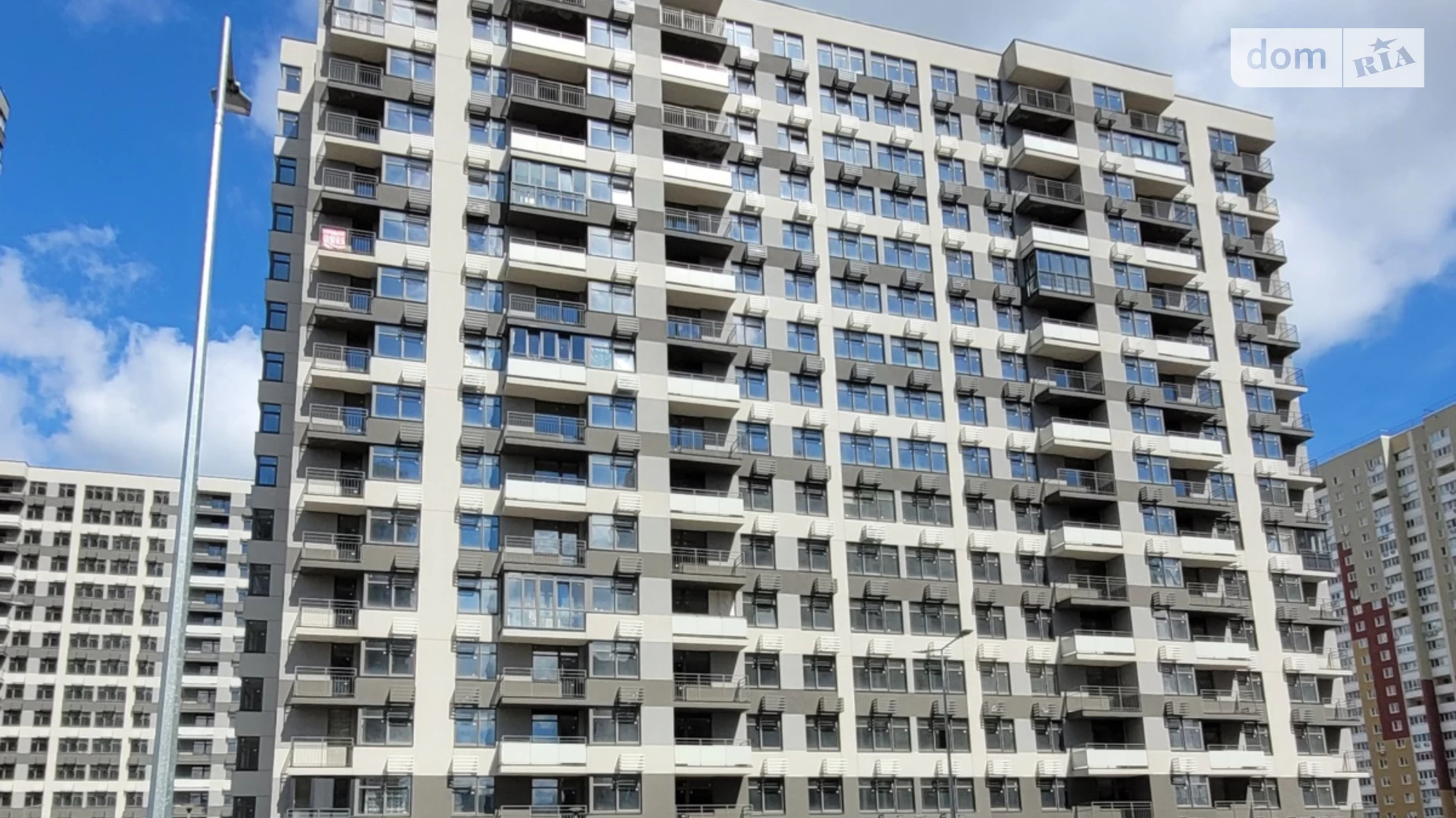 Продается 3-комнатная квартира 95.8 кв. м в Киеве, ул. Александра Олеся, 3 - фото 2