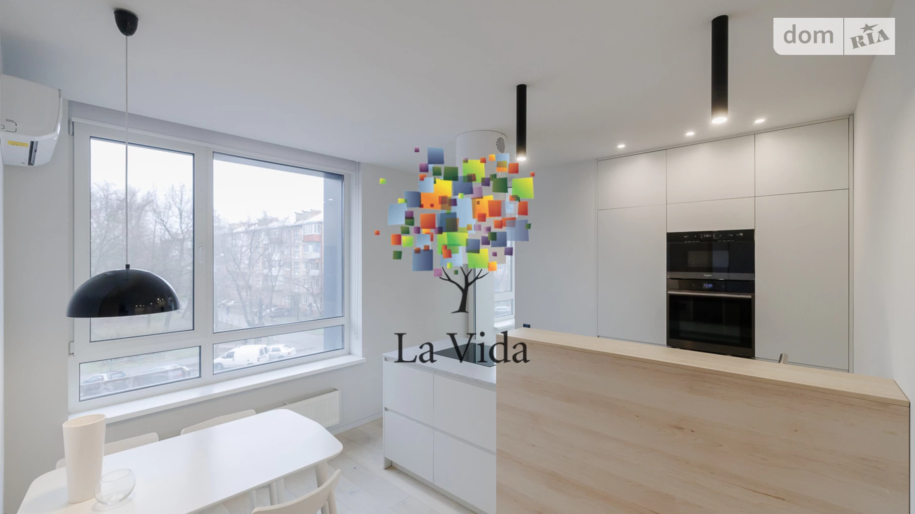 Продается 2-комнатная квартира 55 кв. м в Киеве, ул. Салютная, 2 корпус 3 - фото 2