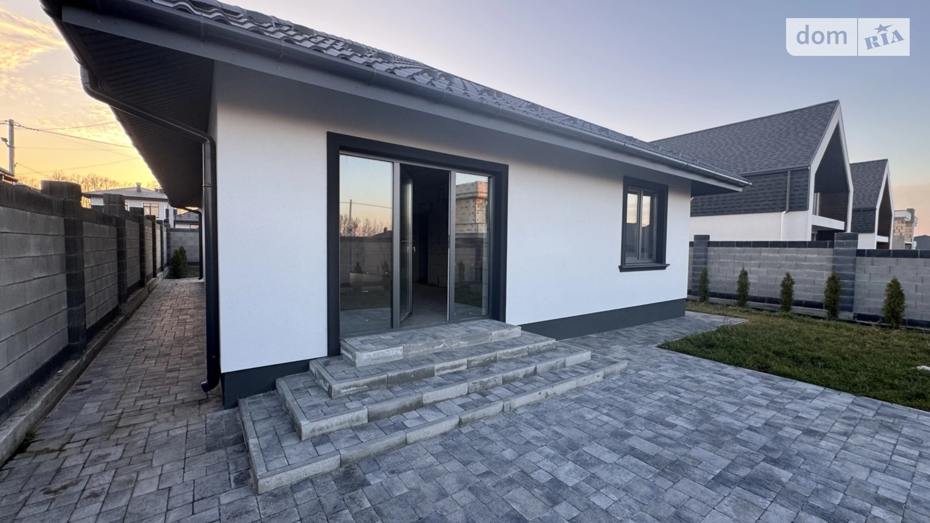 Продается одноэтажный дом 95 кв. м с балконом, цена: 85000 $ - фото 2