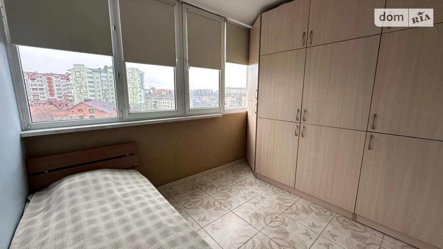 Продается 1-комнатная квартира 52 кв. м в Ивано-Франковске, ул. Надречная - фото 3