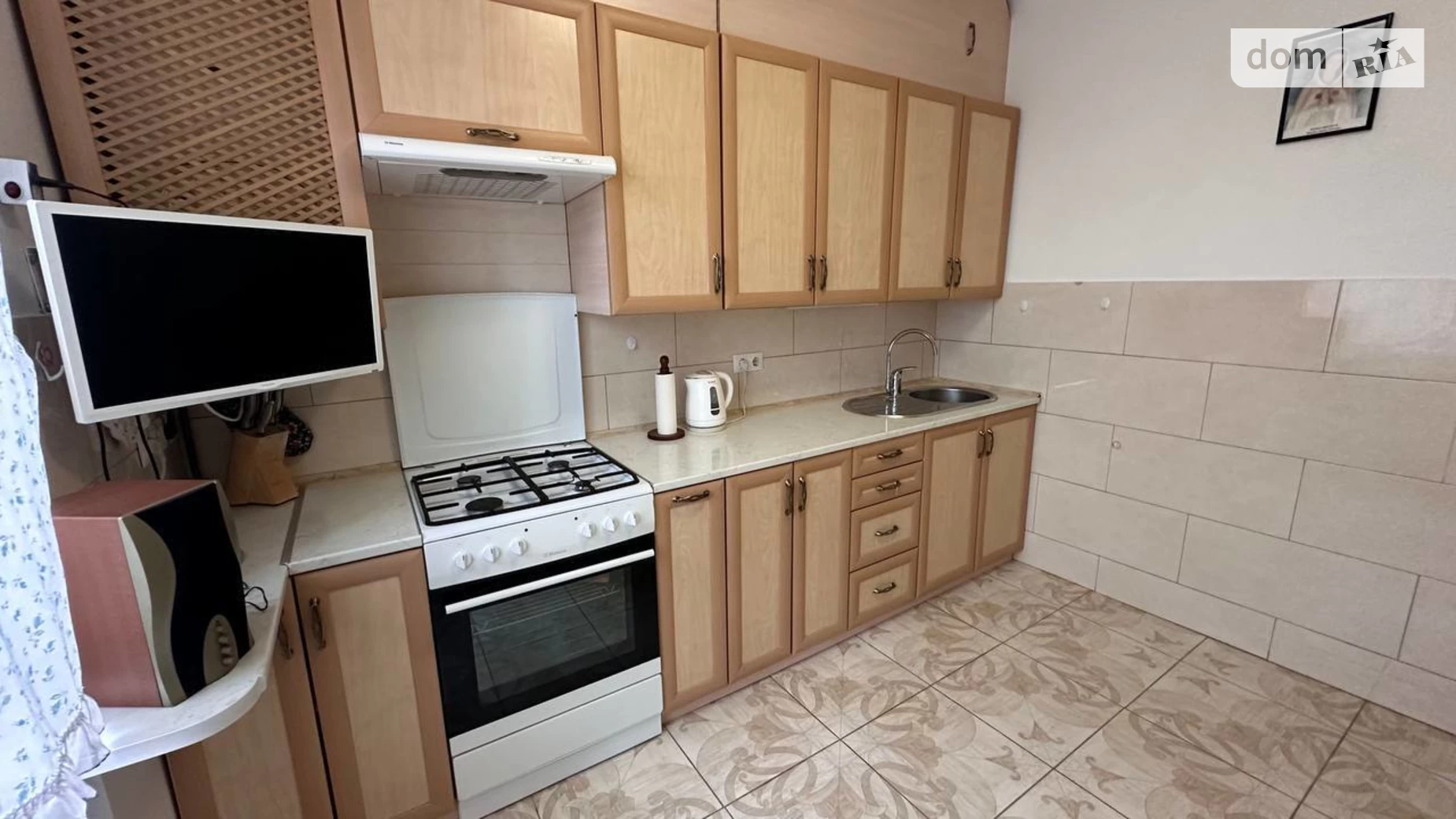 Продается 1-комнатная квартира 52 кв. м в Ивано-Франковске, ул. Надречная - фото 2