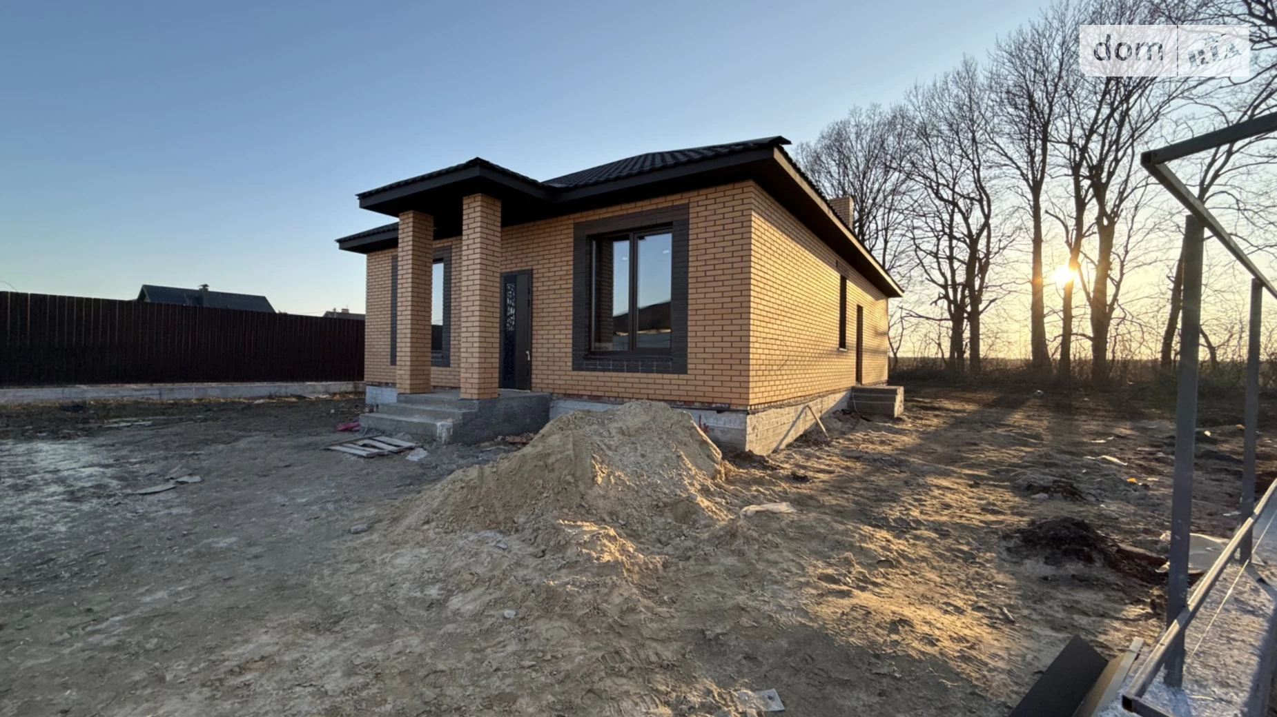 Продается одноэтажный дом 105 кв. м с гаражом, цена: 88000 $ - фото 2