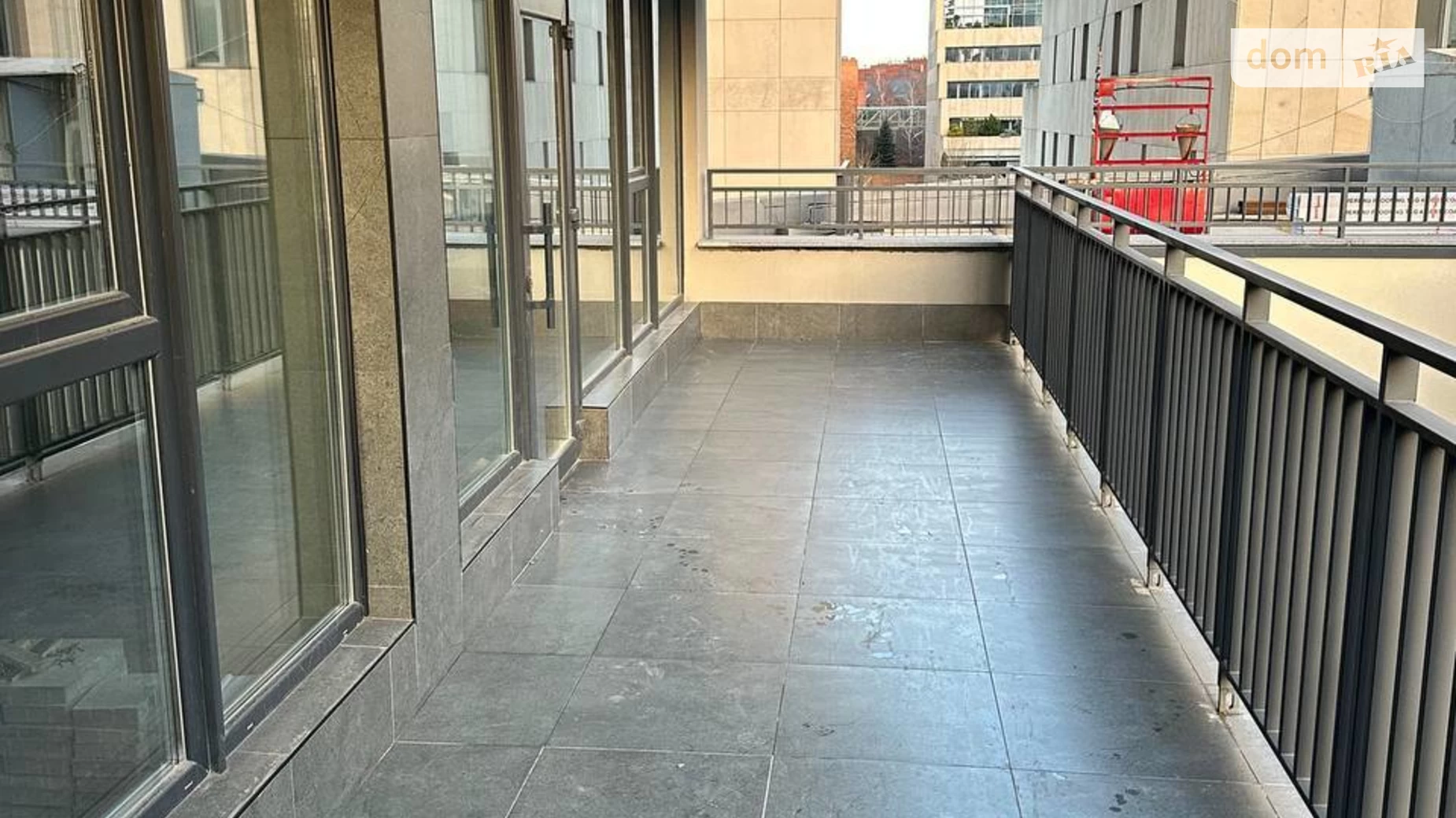 Продается офис 165 кв. м в бизнес-центре, цена: 239000 $ - фото 2