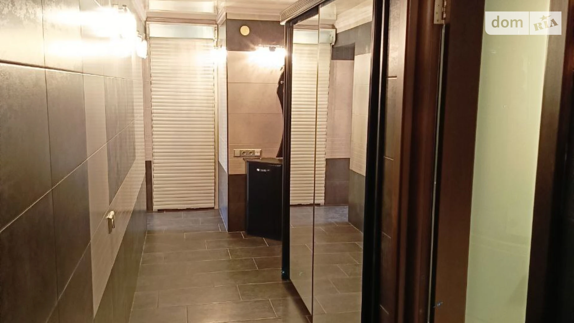 Продается 3-комнатная квартира 70.8 кв. м в Полтаве, ул. Соборности, 49 - фото 2