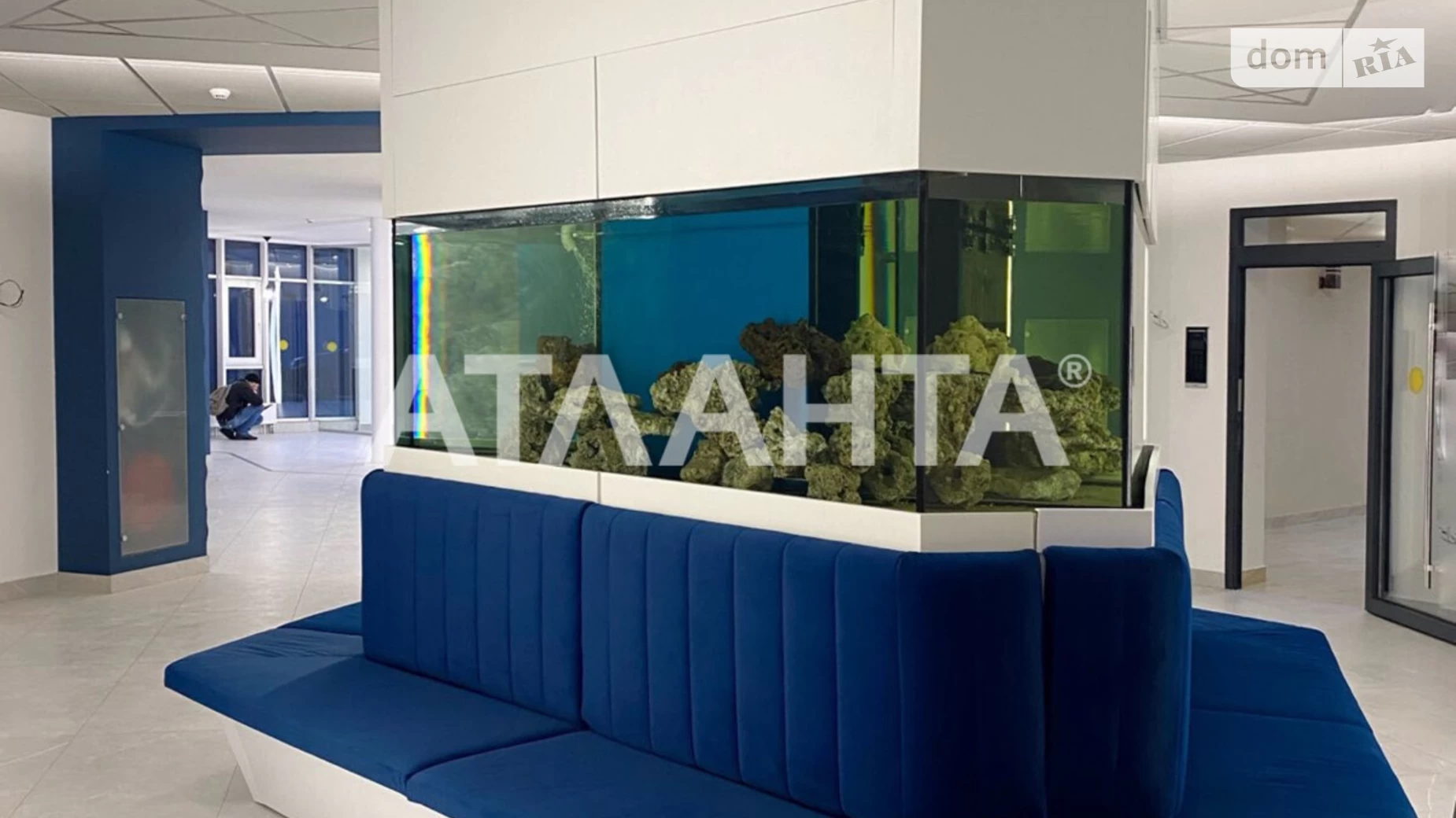 Продается 1-комнатная квартира 40.7 кв. м в Одессе, Фонтанская дор. - фото 2