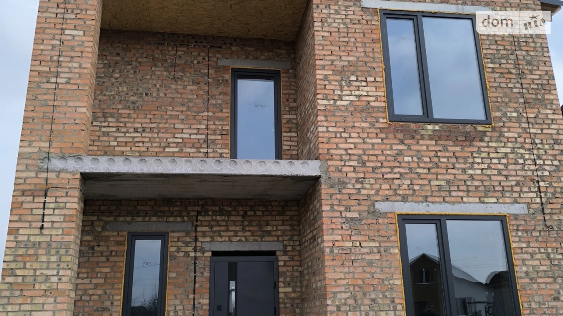 Продается дом на 2 этажа 140 кв. м с террасой, цена: 105000 $ - фото 2