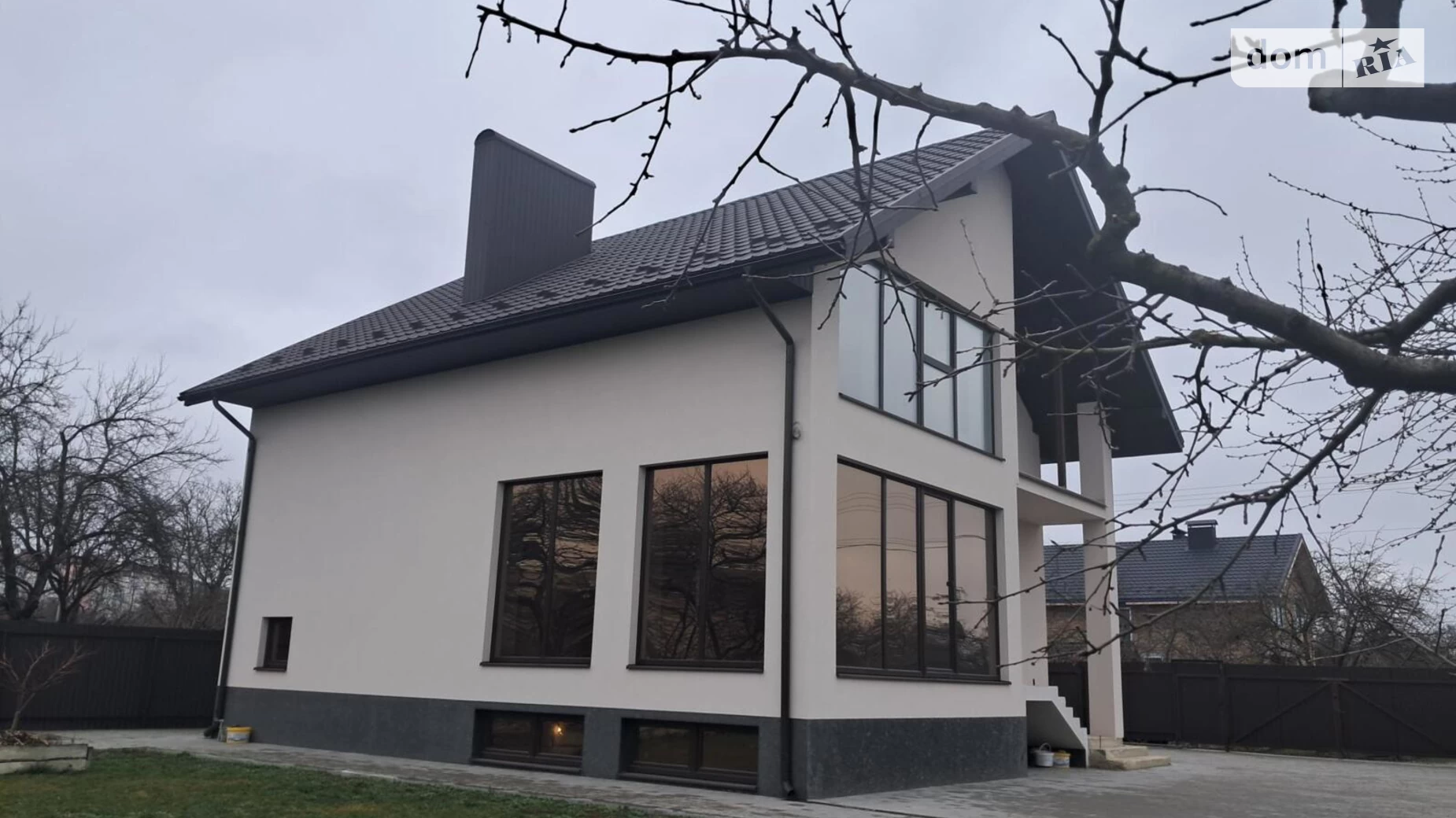 Продается дом на 2 этажа 250 кв. м с баней/сауной, цена: 260000 $ - фото 2