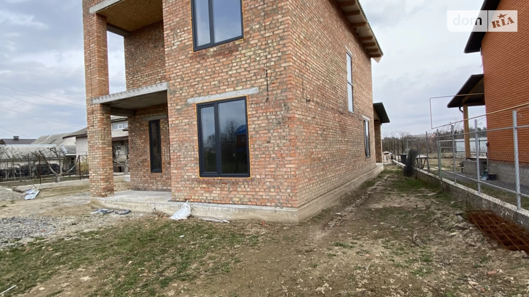 Продается дом на 2 этажа 140 кв. м с беседкой, цена: 105000 $ - фото 4
