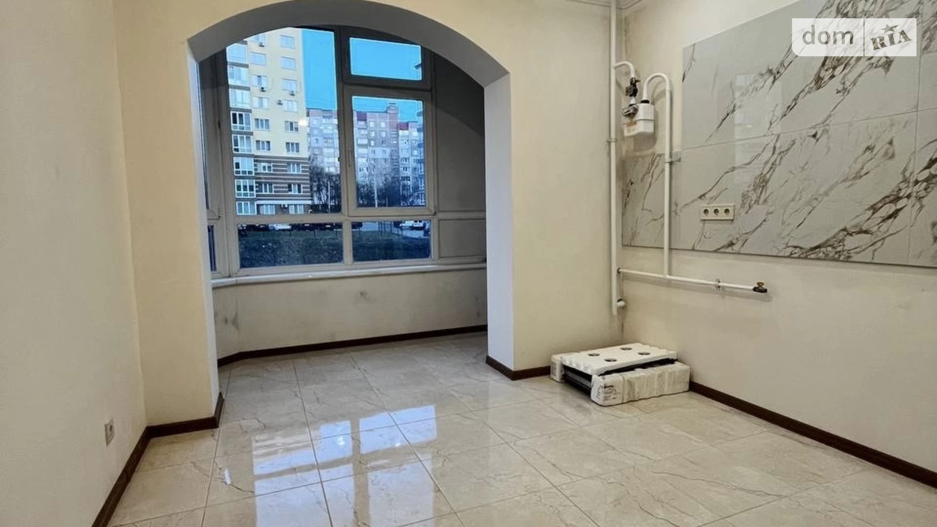 Продается 2-комнатная квартира 59.5 кв. м в Хмельницком, ул. Степана Бандеры - фото 2
