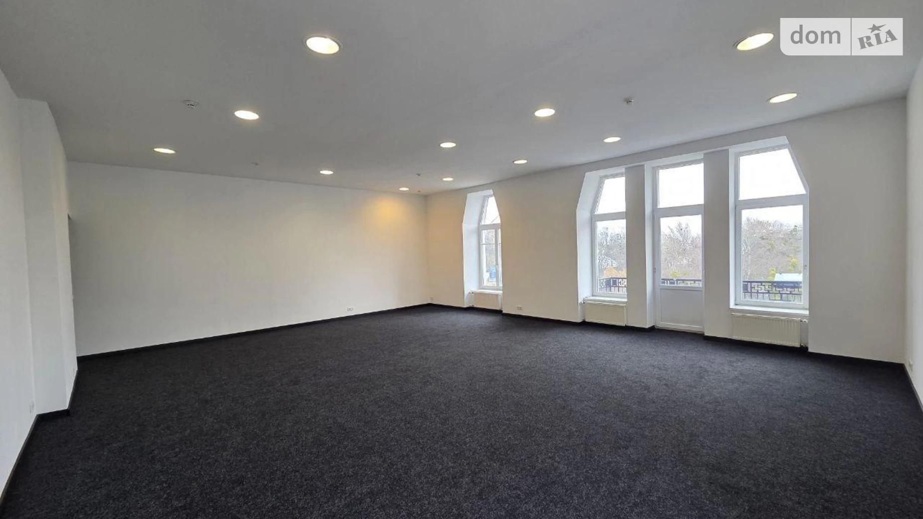 Сдается в аренду офис 1300 кв. м в бизнес-центре, цена: 19000 $ - фото 2