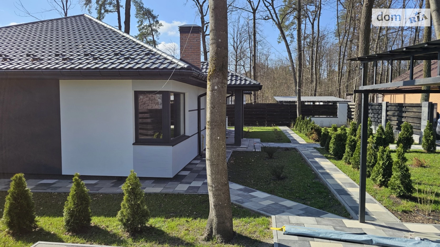 Продается одноэтажный дом 149 кв. м с бассейном, цена: 142000 $ - фото 2
