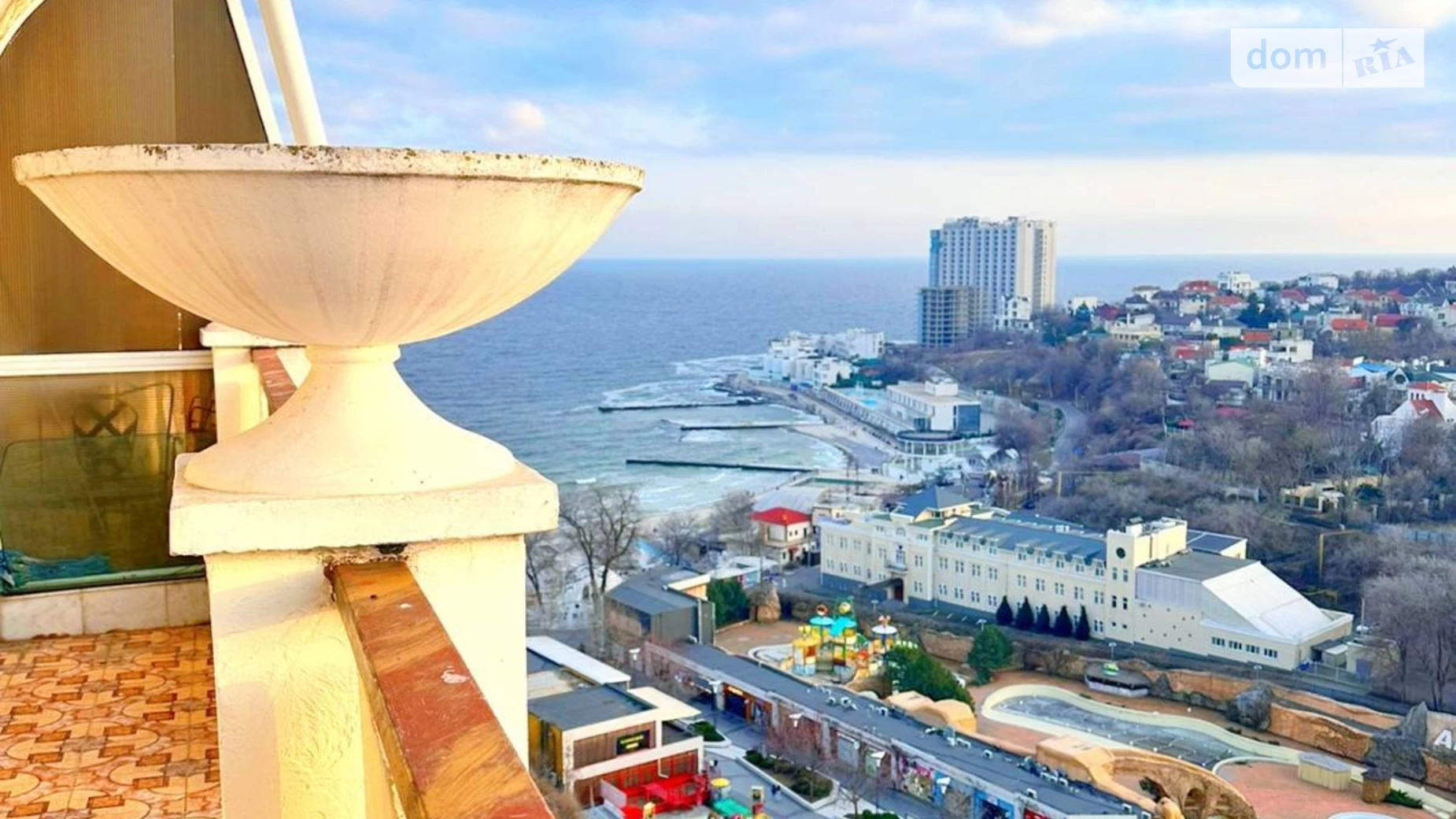 Продається 1-кімнатна квартира 60.4 кв. м у Одесі, плато Аркадійське(Гагарінське), 5/3 - фото 2