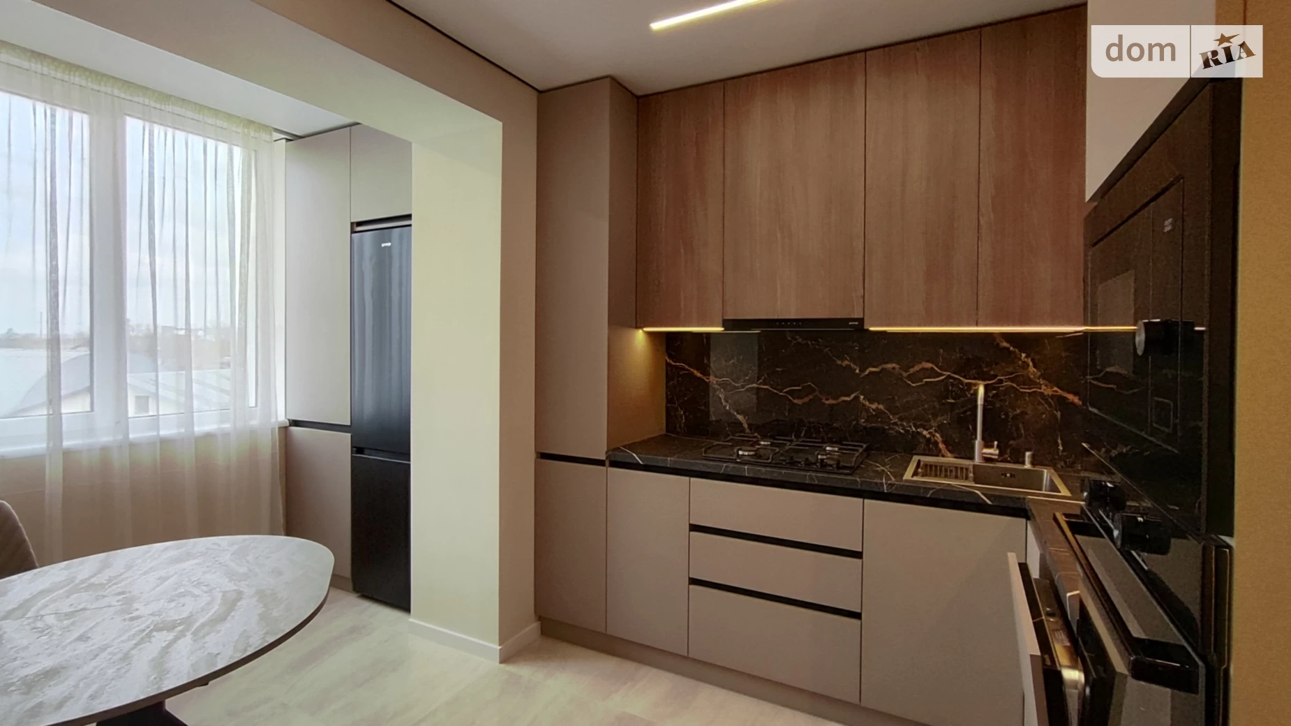 Продается 1-комнатная квартира 41 кв. м в Ивано-Франковске, ул. Хмельницкого Богдана, 57Д - фото 2