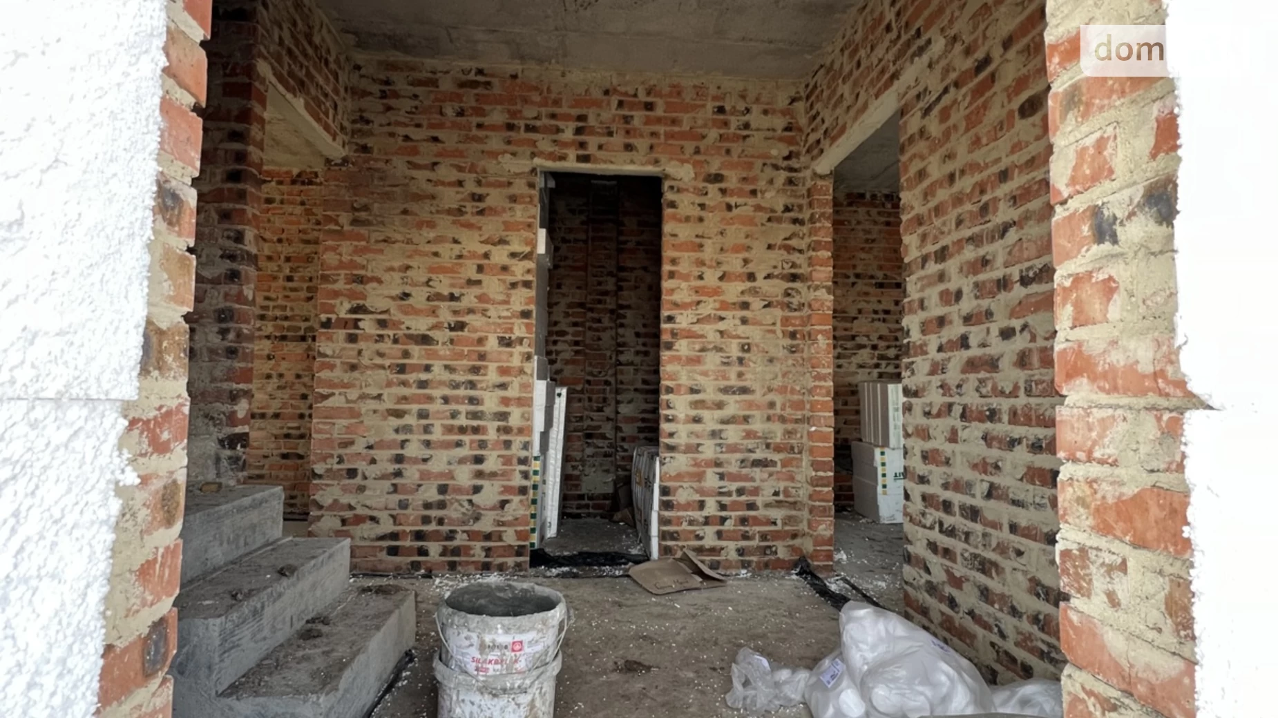 вул. Кулика і Гудачека(Макарова) Авторинок Рівне, цена: 62000 $ - фото 3