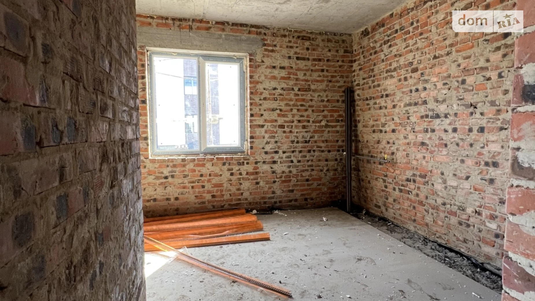вул. Кулика і Гудачека(Макарова) Авторинок Рівне, цена: 62000 $ - фото 4