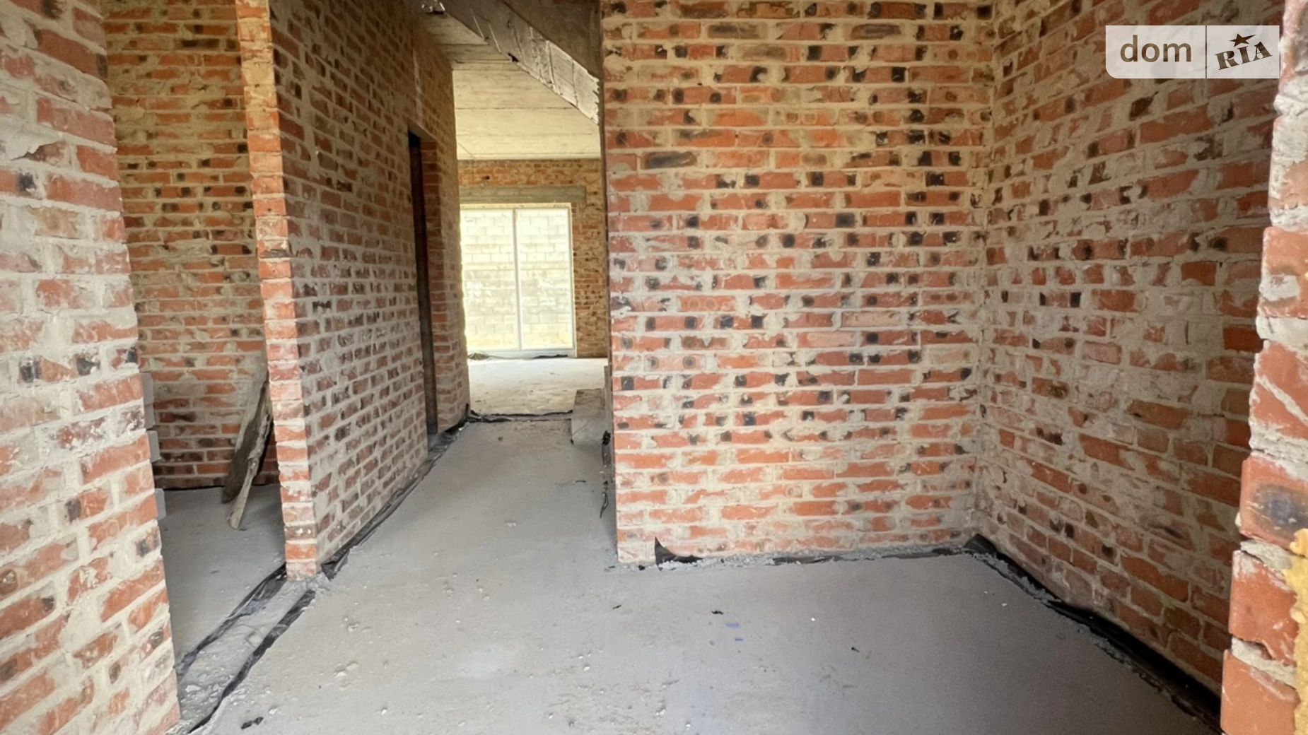 вул. Кулика і Гудачека(Макарова) Авторинок Рівне, цена: 72000 $ - фото 4