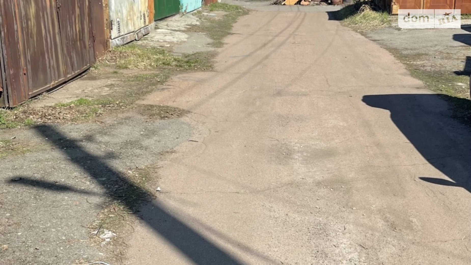 Продается отдельно стоящий гараж под легковое авто на 30 кв. м, цена: 200000 грн - фото 3