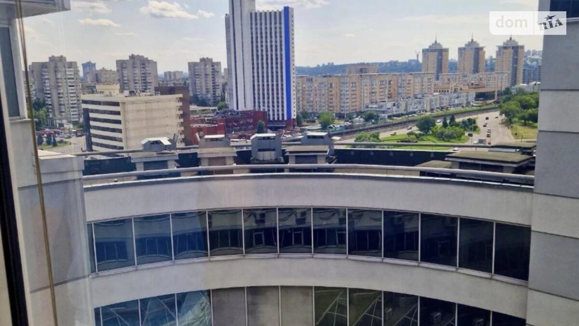 Сдается в аренду офис 470 кв. м в бизнес-центре, цена: 5640 $ - фото 2