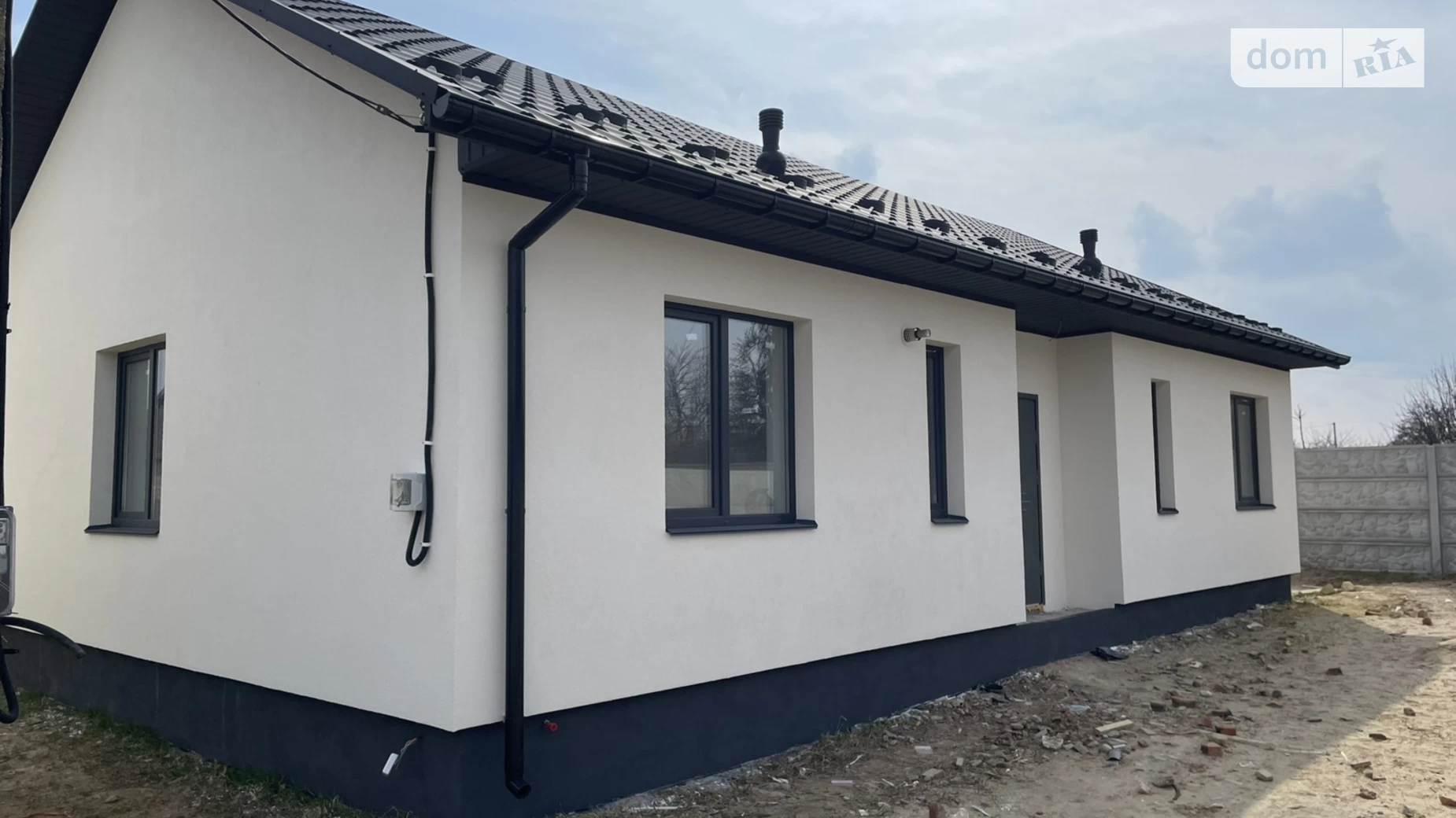 Продается одноэтажный дом 98 кв. м с балконом, цена: 72000 $ - фото 2