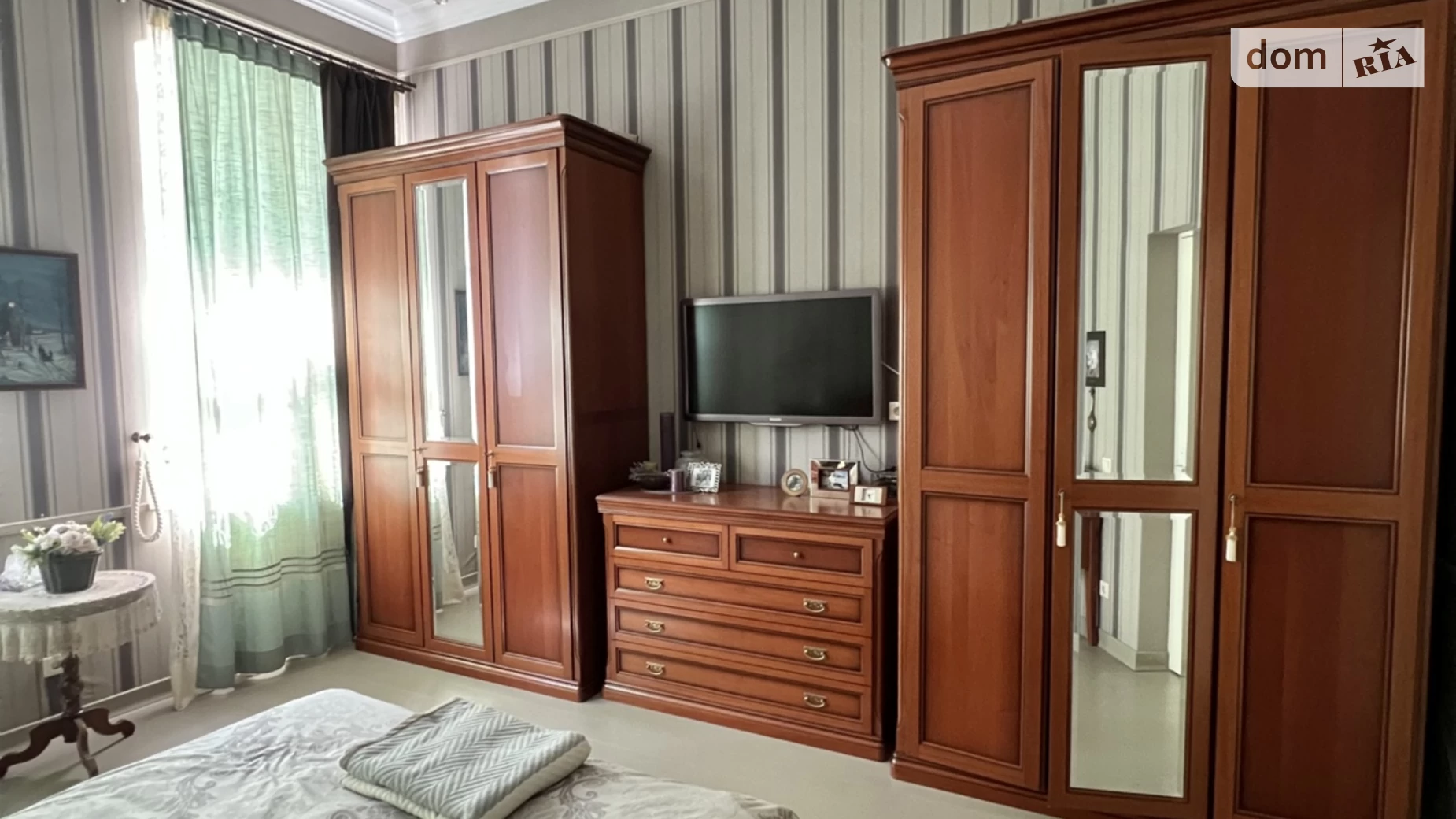 Продается 3-комнатная квартира 90 кв. м в Ровно, ул. Любомира Гузара(Гурьева), 11 - фото 2