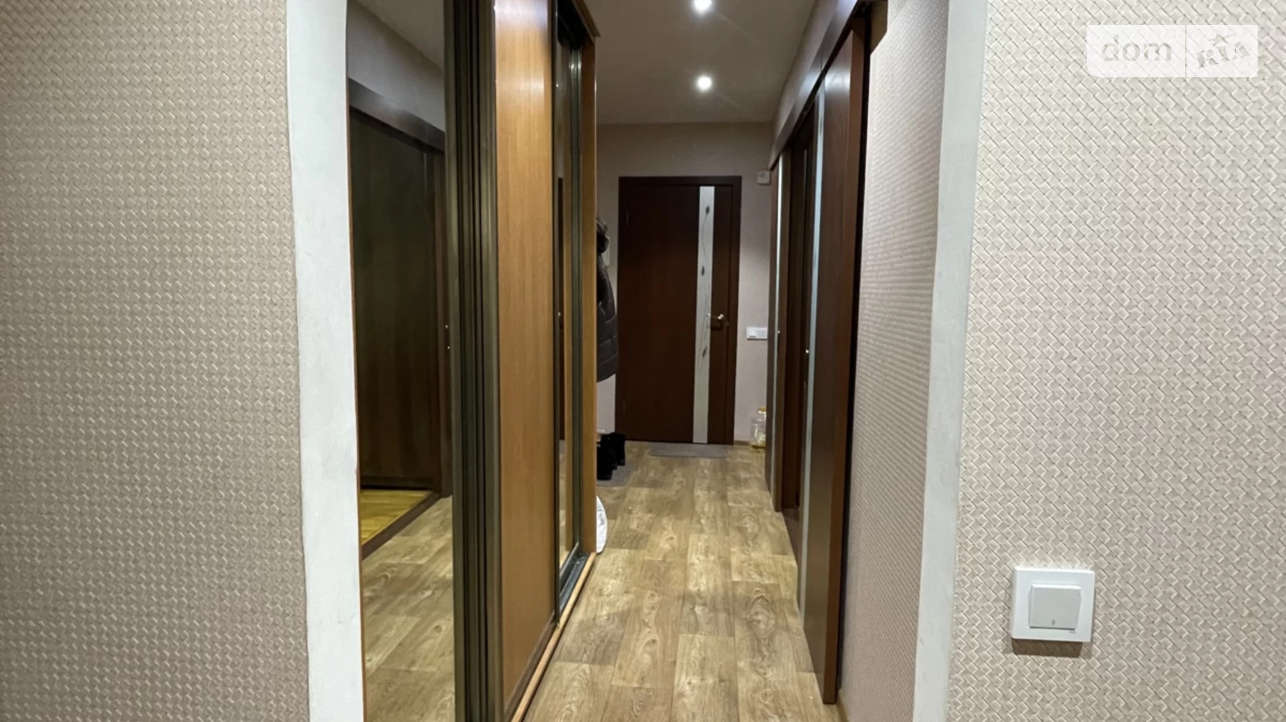 Сдается в аренду 3-комнатная квартира 65 кв. м в Днепре, мас. Тополь-3, 1/3 - фото 3