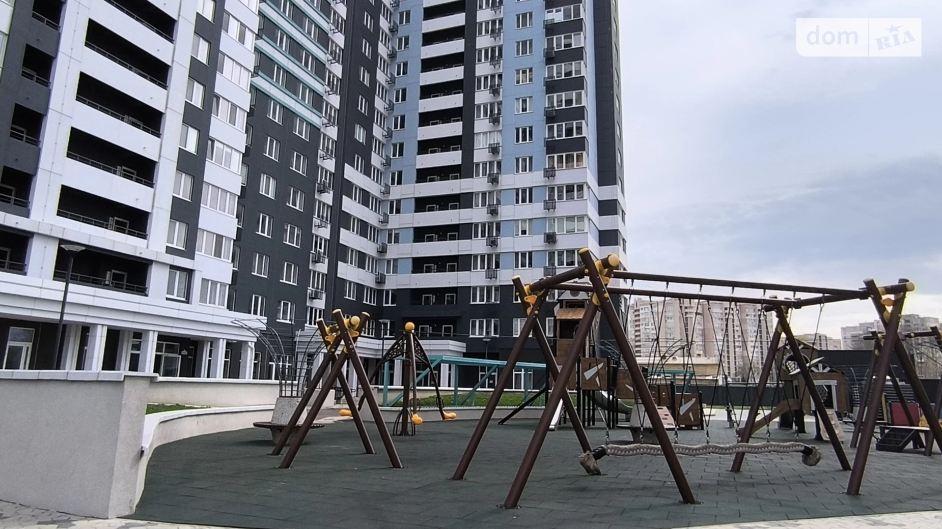 Продається 1-кімнатна квартира 56 кв. м у Одесі, вул. Варненська, 27А/1 - фото 2