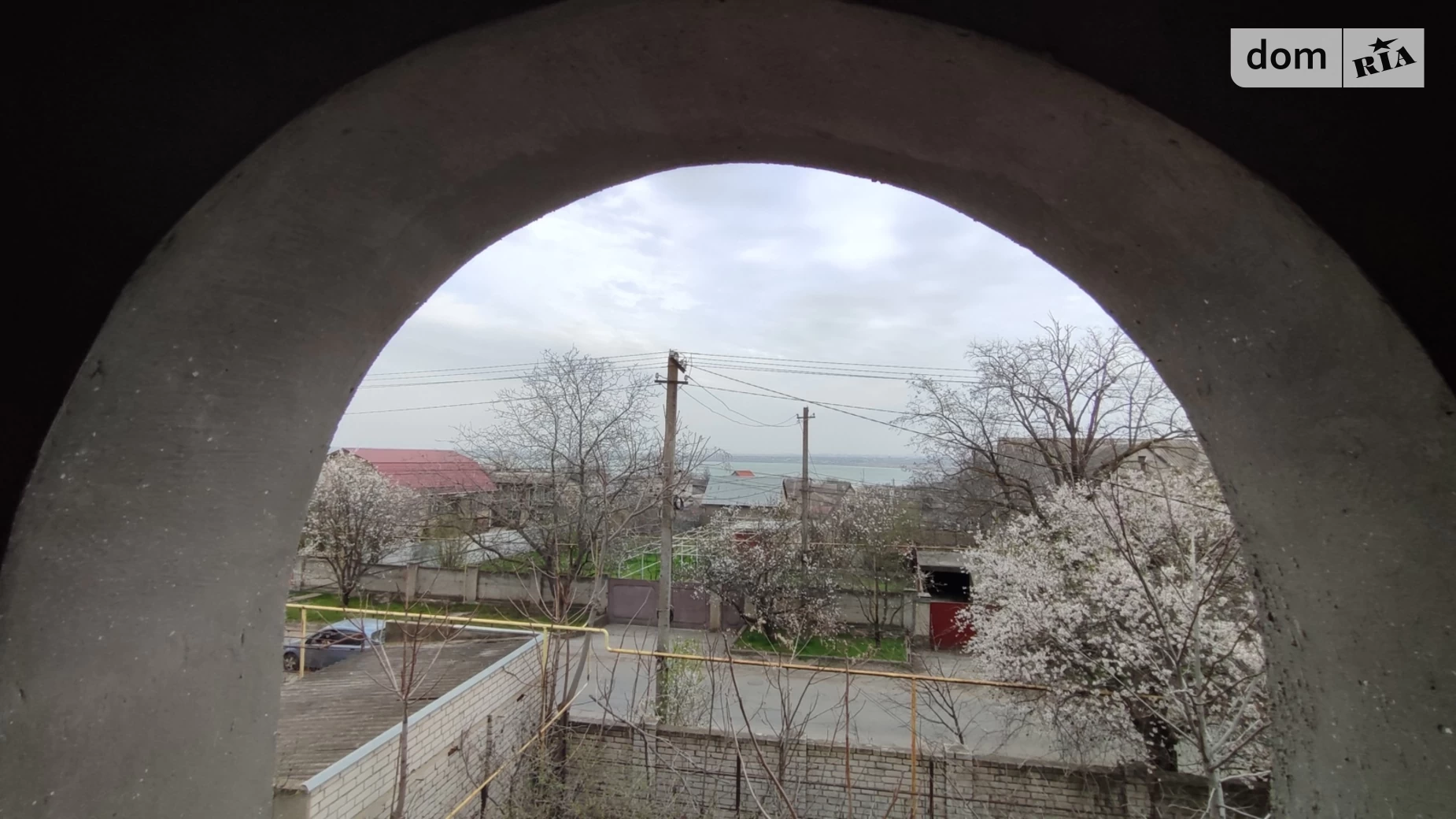 Продается дом на 2 этажа 208 кв. м с бассейном, цена: 77000 $ - фото 4