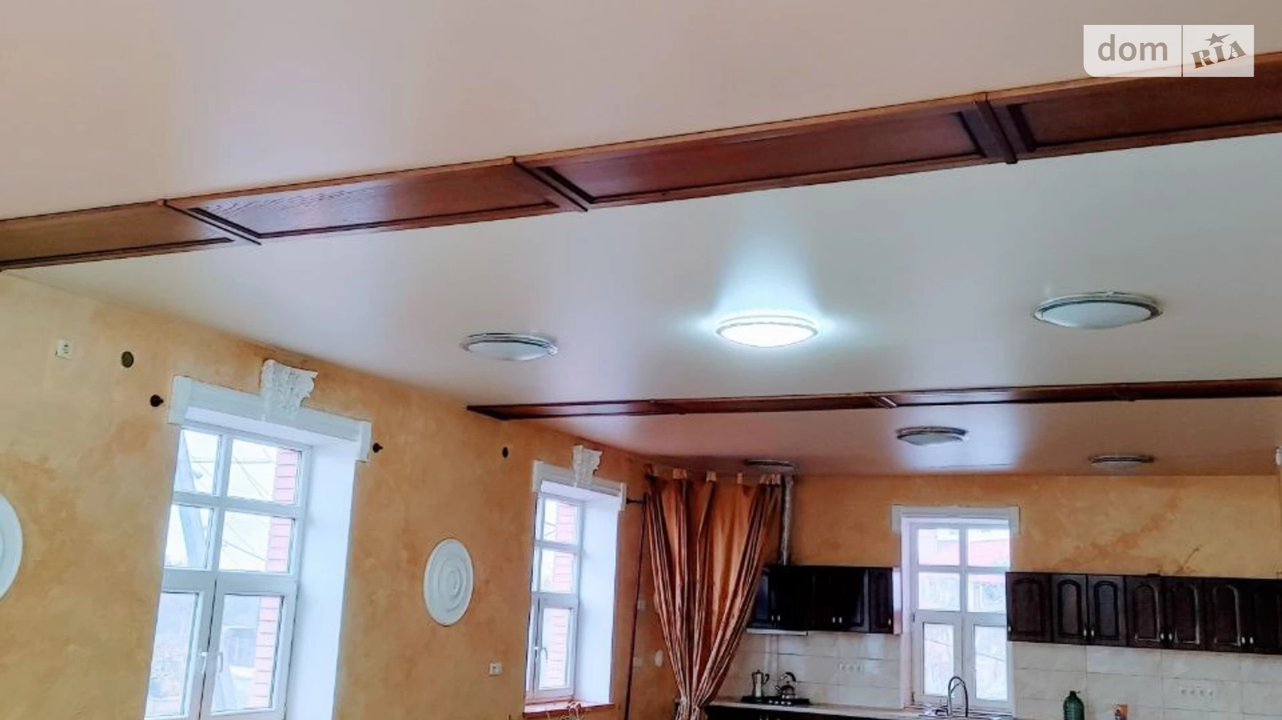 Продается дом на 3 этажа 720 кв. м с террасой, цена: 230000 $ - фото 4