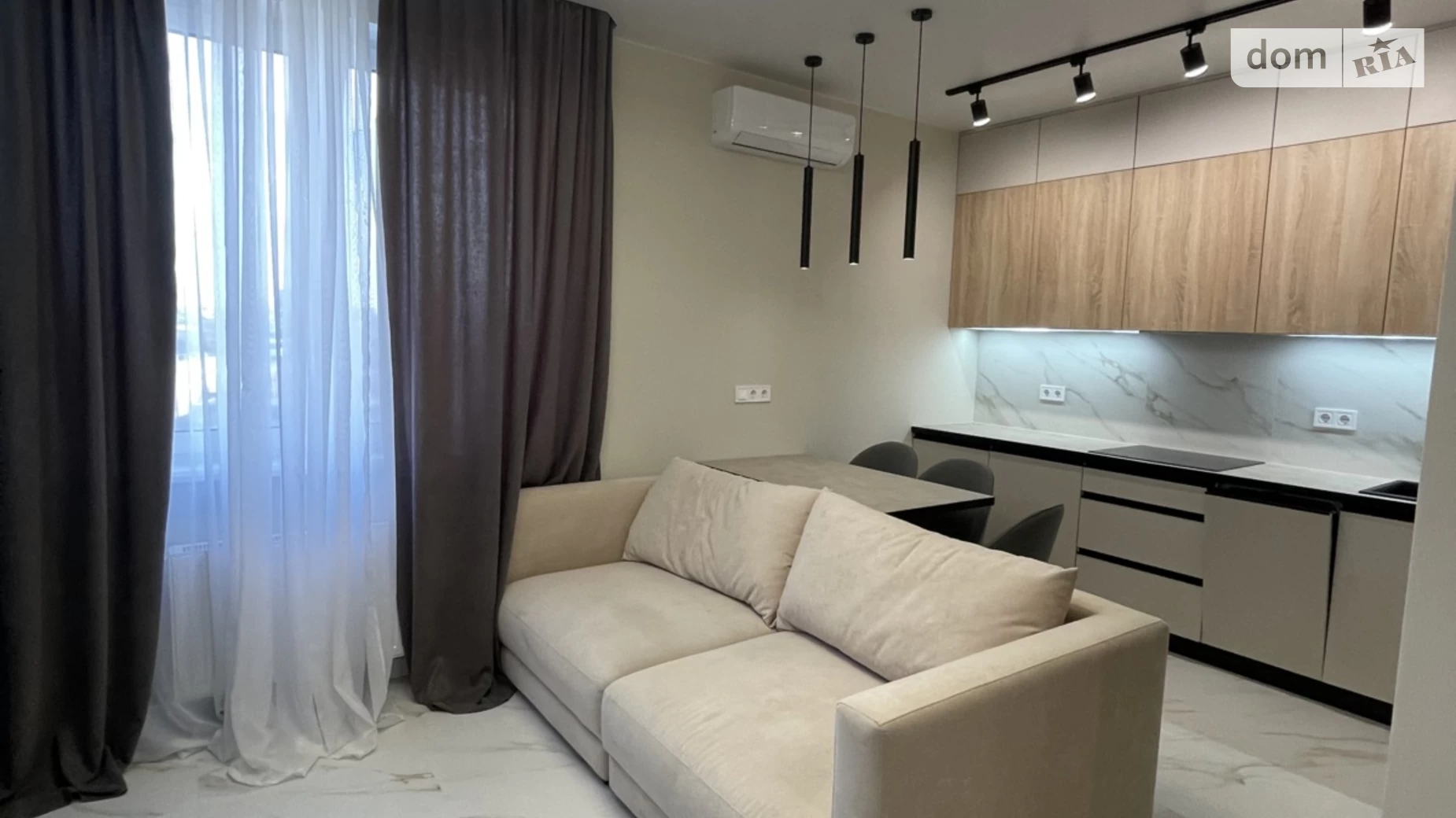Продается 2-комнатная квартира 66 кв. м в Киеве, ул. Сергeя Данченко, 34А - фото 2