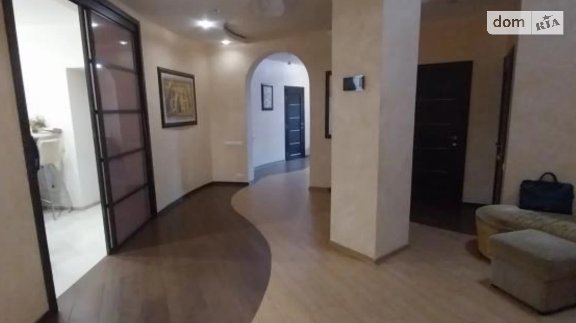 Продается дом на 2 этажа 265 кв. м с мебелью, цена: 450000 $ - фото 3