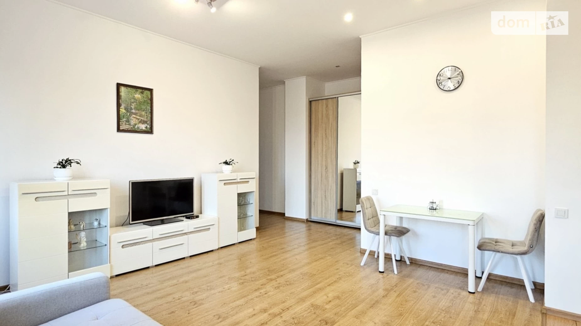 3-комнатная квартира 81 кв. м в, цена: 63000 $ - фото 2