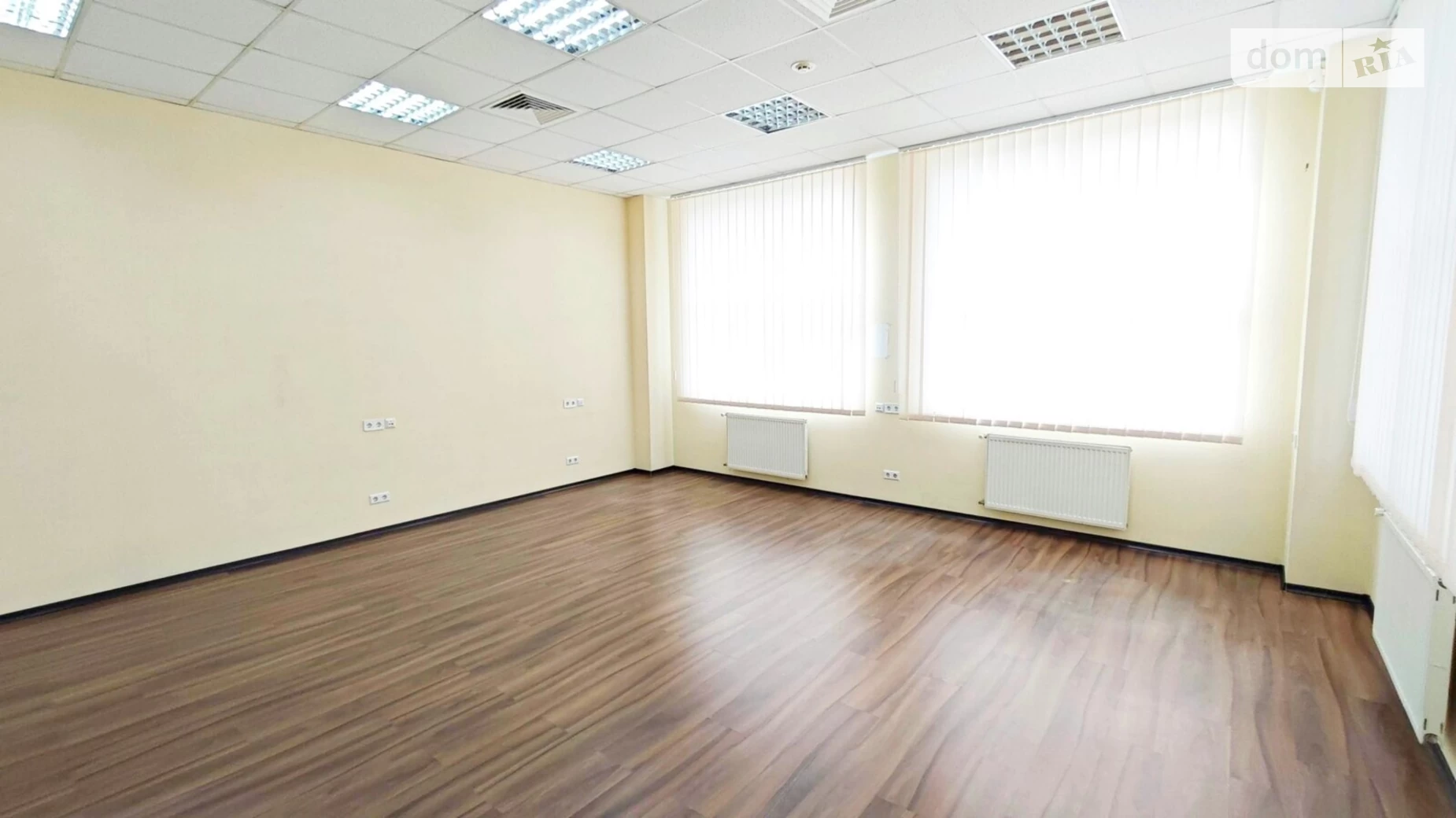 Сдается в аренду офис 73 кв. м в бизнес-центре, цена: 31940 грн - фото 5