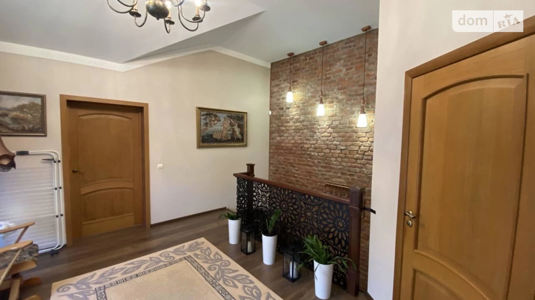 Продается дом на 2 этажа 145 кв. м с садом, цена: 190000 $ - фото 2