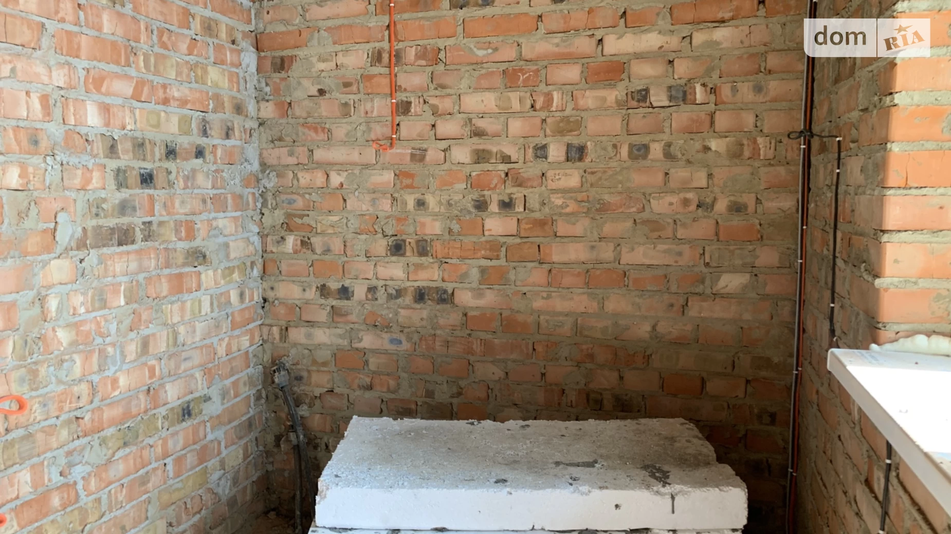Продается дом на 2 этажа 120 кв. м с балконом, цена: 100000 $ - фото 4