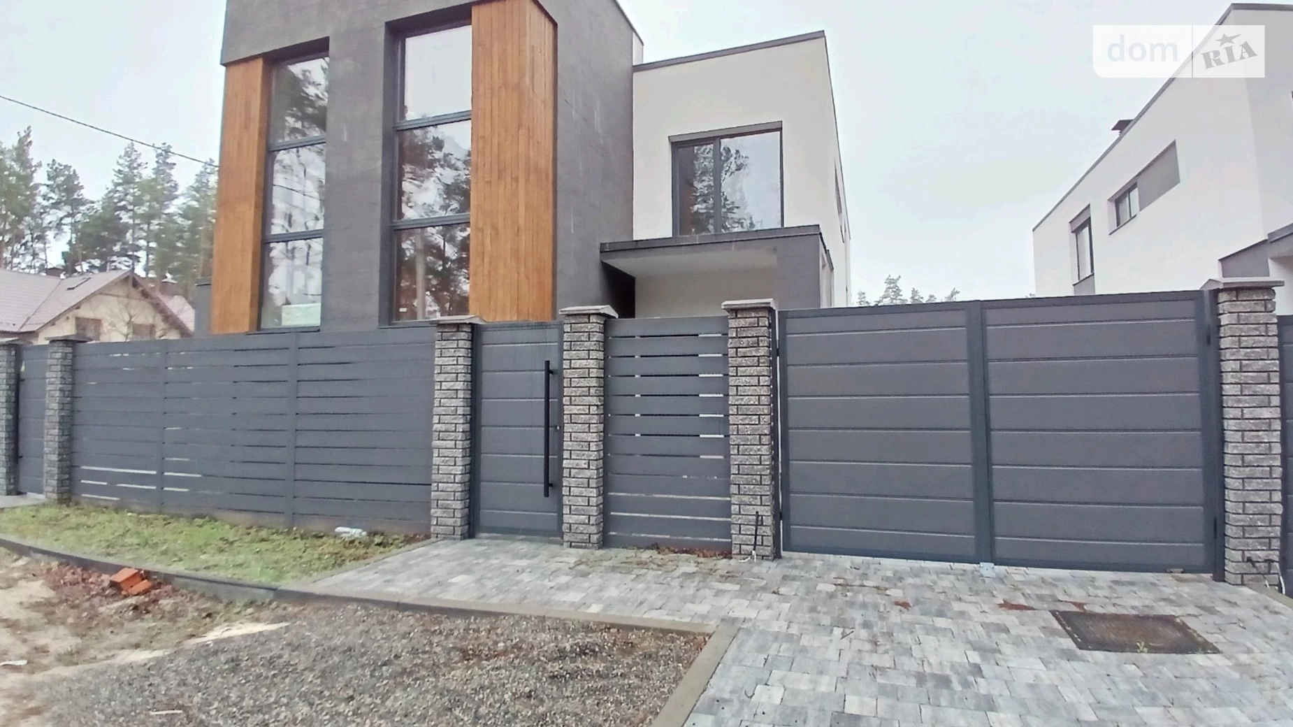 Продается дом на 2 этажа 137 кв. м с балконом, цена: 120000 $ - фото 2