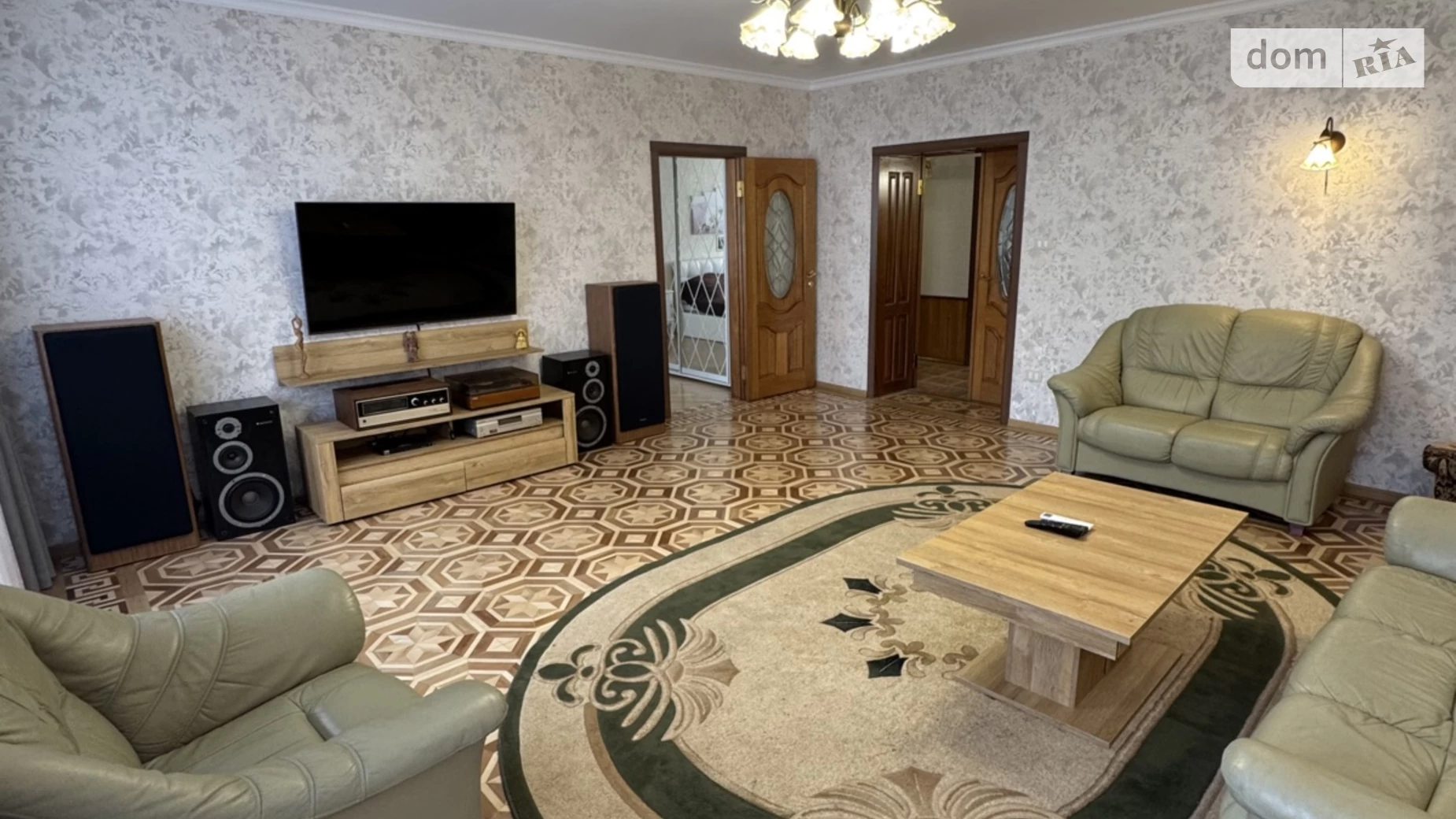 Продается 3-комнатная квартира 86 кв. м в Черноморске, просп. Мира(Ленина ул.), 1 - фото 3