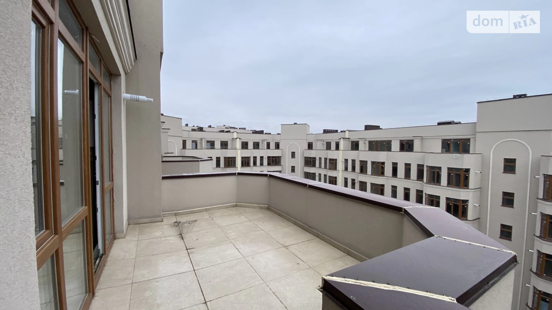 Продается 1-комнатная квартира 41.7 кв. м в Одессе, ул. Дача Ковалевского, 91 - фото 2