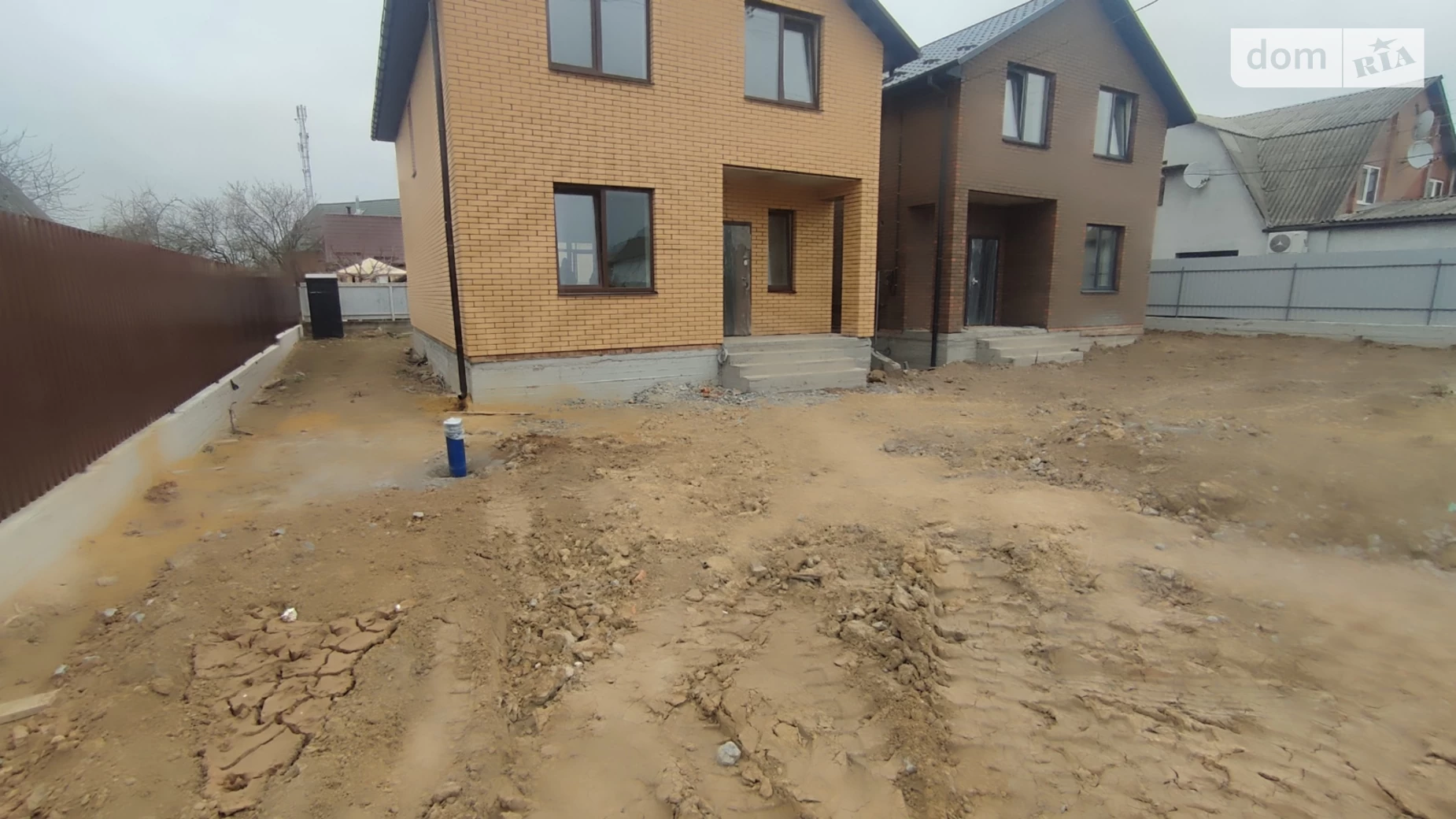 Продается дом на 2 этажа 125 кв. м с гаражом, цена: 107000 $ - фото 2