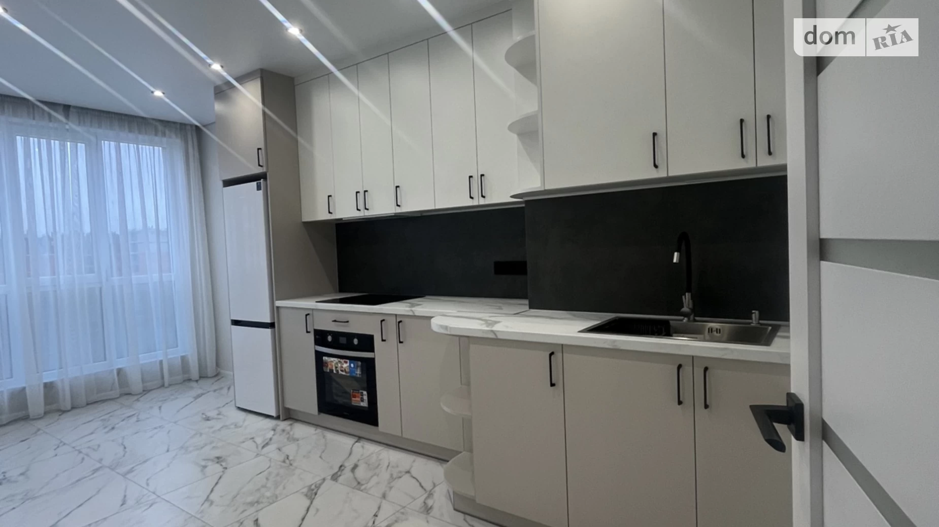 Продается 1-комнатная квартира 42.2 кв. м в Ирпене, ул. Выговского(Суворова), 2Д/4 - фото 3