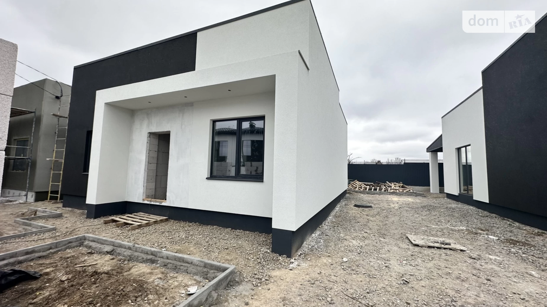 Продається одноповерховий будинок 92 кв. м з каміном, цена: 72999 $ - фото 2