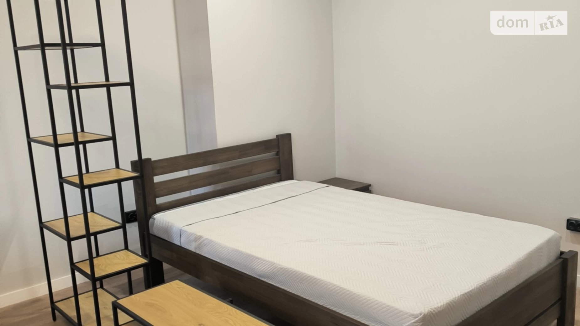 Продается 1-комнатная квартира 45 кв. м в Ужгороде, ул. Капитульная, 10 - фото 3
