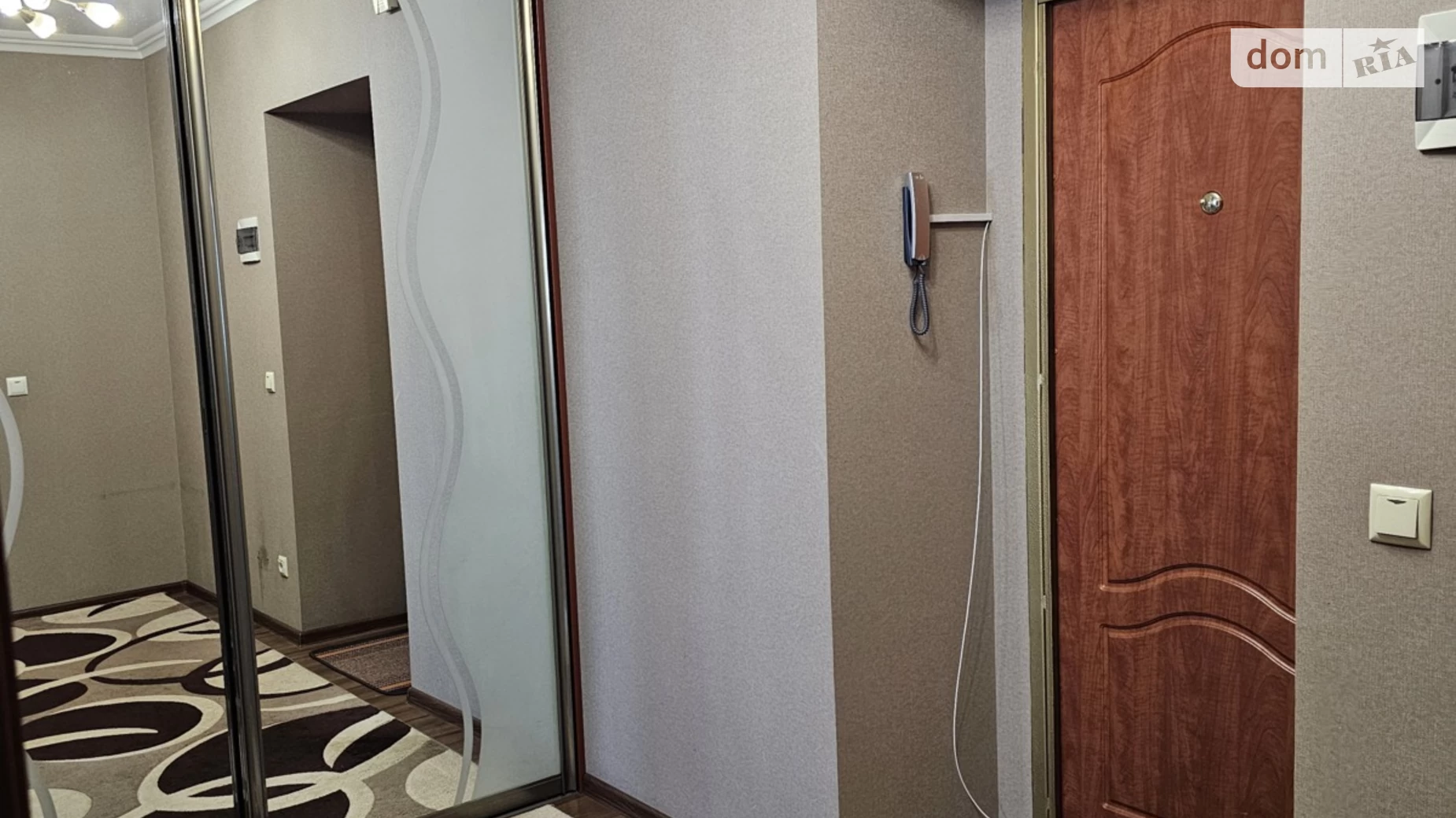 Продается 3-комнатная квартира 68.3 кв. м в Черновцах, ул. Героев Майдана, 154 - фото 3