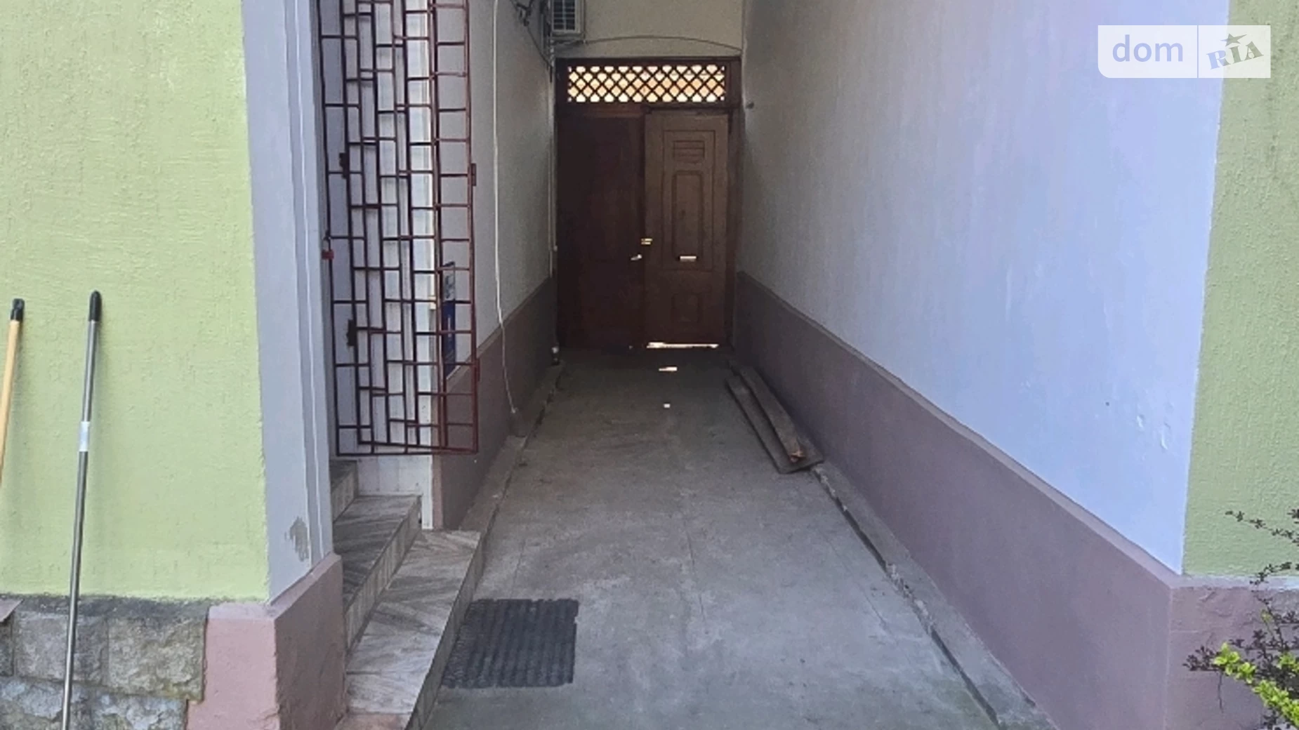 Продается 2-комнатная квартира 70 кв. м в Ужгороде, цена: 78000 $ - фото 2