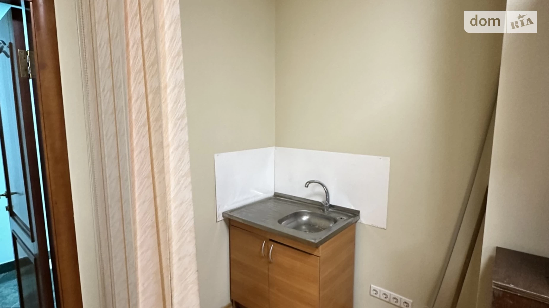Сдается в аренду офис 43.5 кв. м в бизнес-центре, цена: 15225 грн - фото 5