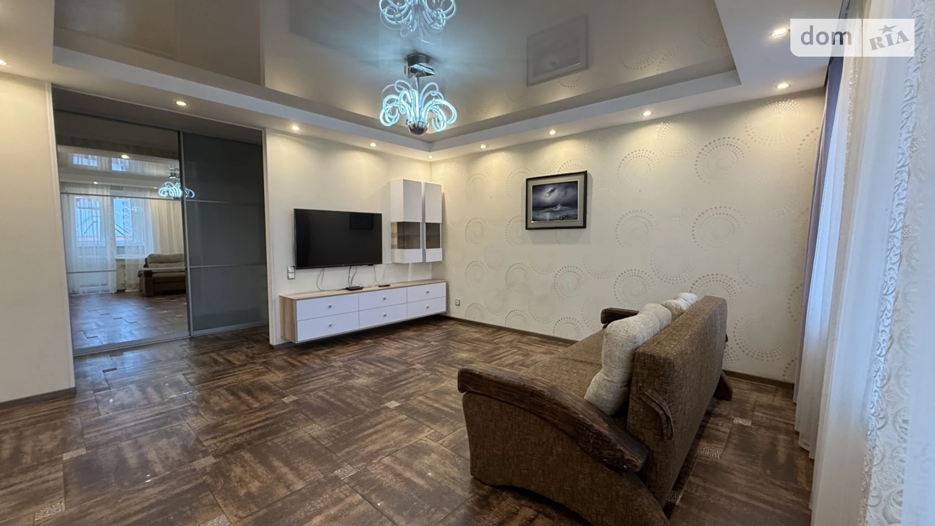 Продается 3-комнатная квартира 95 кв. м в Виннице, бул. Свободы - фото 2